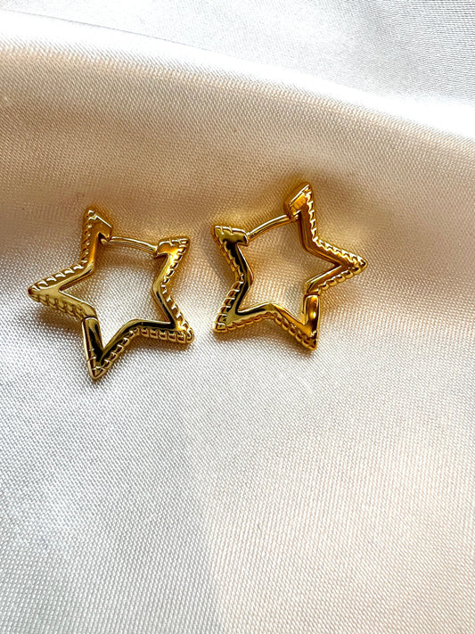 Star Huggie Hoop in Sterling Silver| Fun Star Hoop Earrings| Star Earrings| Everyday Earrings| Star Hoop Earrings in Gold| Stacking Earrings