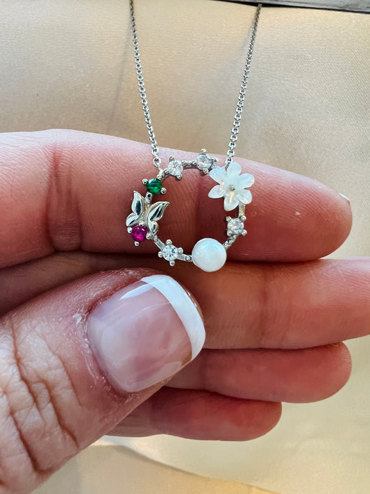 Dainty Flower Necklaces | Necklaces | Everyday&Co Jewellery Designs