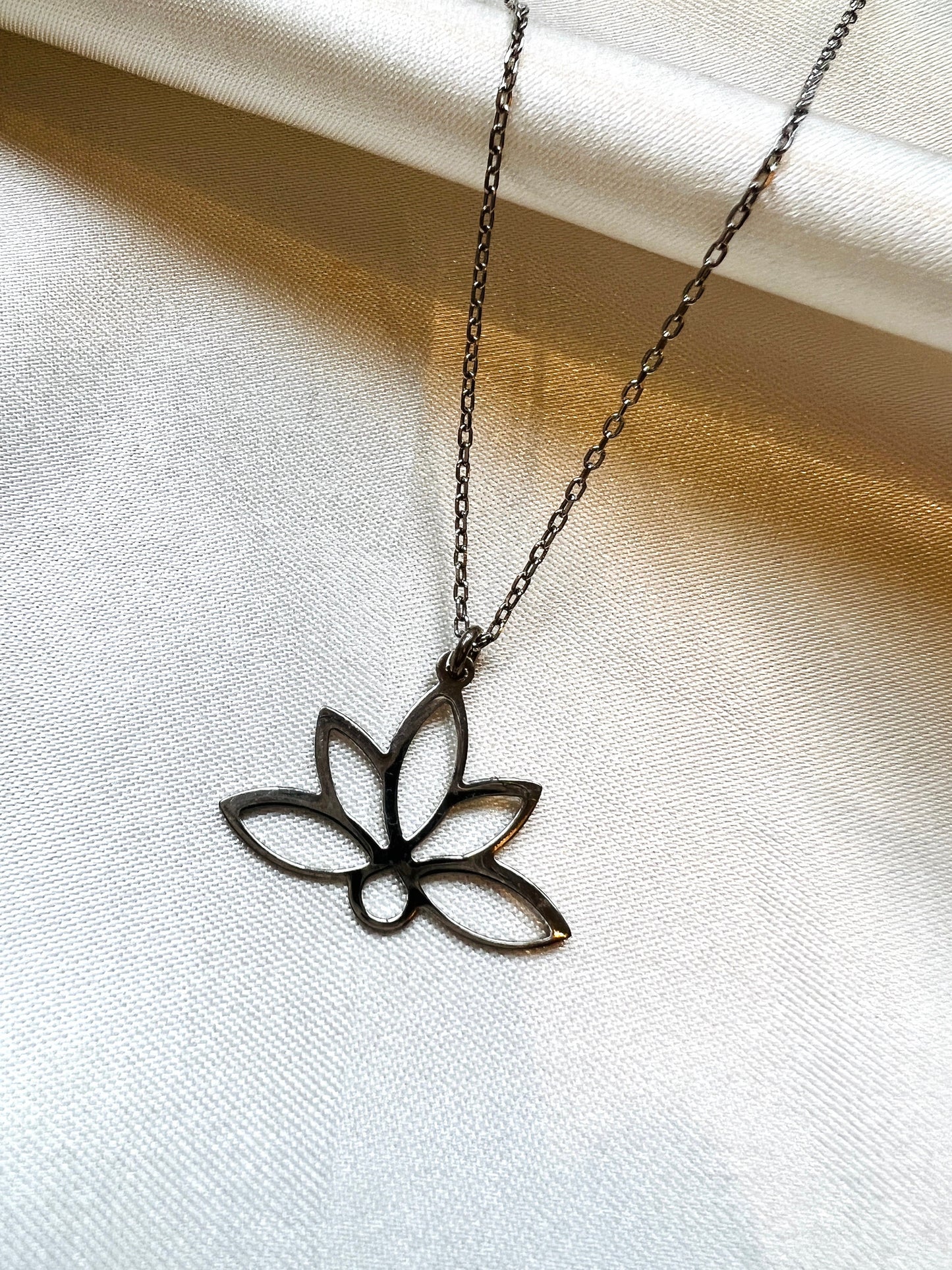 Lotus Necklace in Sterling Silver|Yoga Necklace|Minimalist Lotus Flower Necklace| Lotus Flower Dainty Necklace| Minimal Lotus Flower Pendant