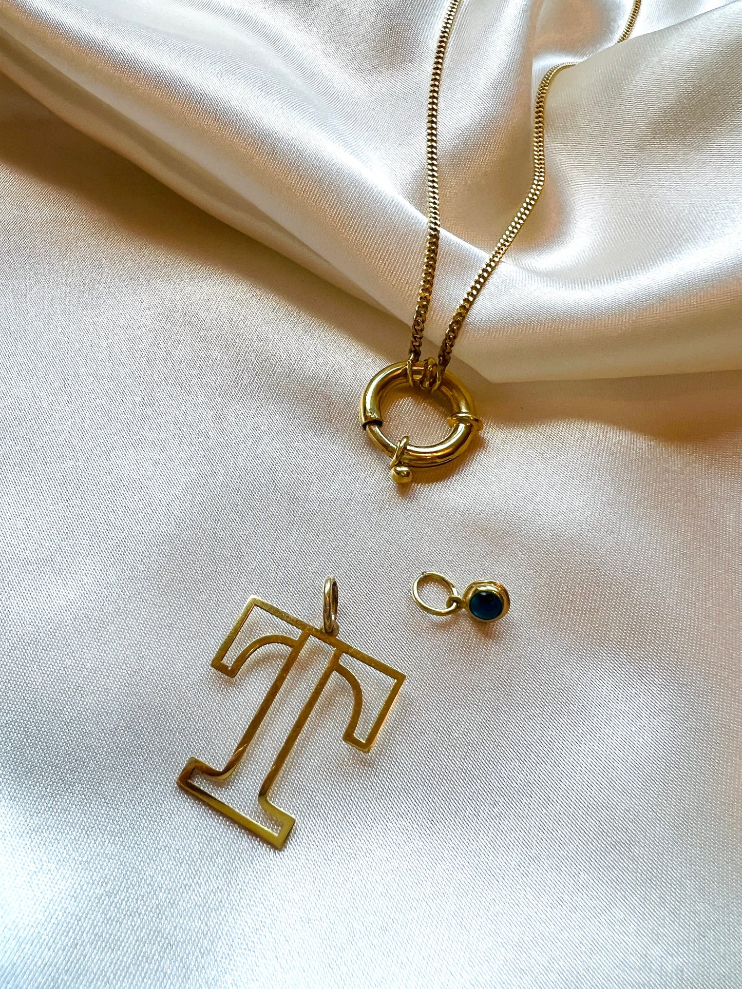 Chunky initial Link Necklace| initial charm| Gold Chunky Letter Necklace| Handmade Custom Letter Necklace| Personalized inital Charm Jewelry